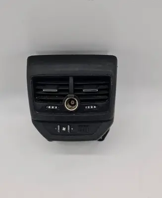 Peugeot 508 II Rear air vent grill 9686453677