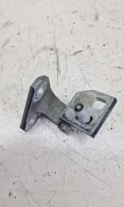 Volkswagen Golf VI Front door upper hinge