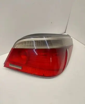 BMW 5 E60 E61 Rear/tail lights 6910768 5P00067908