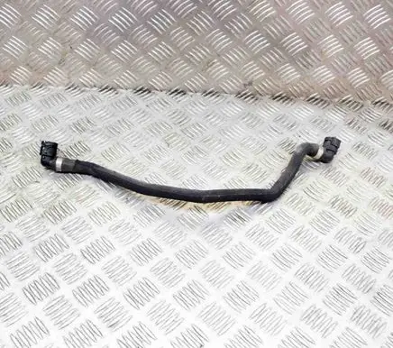 Coolant pipe/hose