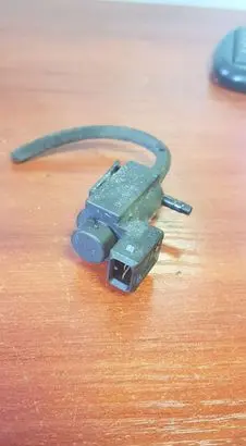 BMW 7 F01 F02 F03 F04 Turbo solenoid valve 7810831