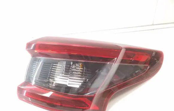 Nissan Qashqai Rear/tail lights KOITO22019009