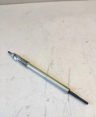 Toyota Corolla Verso AR10 Glow plug 198500R010