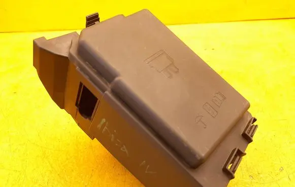 Seat Ibiza IV (6J,6P) Fuse box cover 6C0937132C 6C0907361E