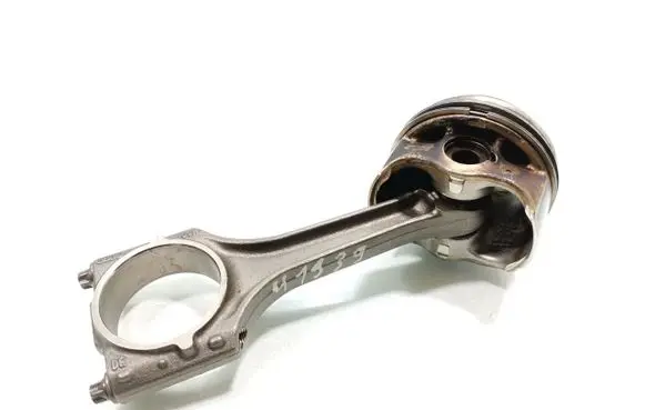 Audi A3 S3 8P Piston with connecting rod 