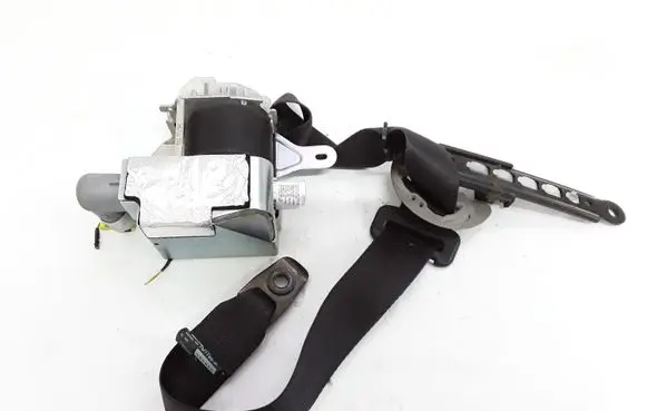 Lexus GS 300 350 430 450H Front seatbelt 7M7190P 2H5721292