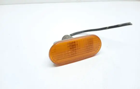 Volkswagen PASSAT B5 Front fender indicator light 3B0949117