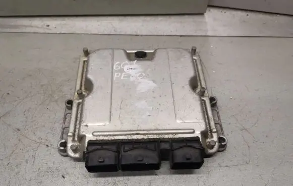 Peugeot 607 Engine control unit/module 0281010765 9644199680