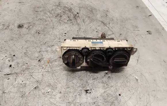 Toyota Avensis Verso Climate control unit 5590005090 MB1464308380