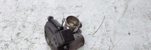 Audi A4 S4 B9 Throttle valve 04L131501B