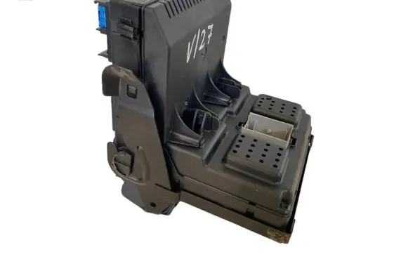 Volvo XC90 Fuse module 31314468 28241898