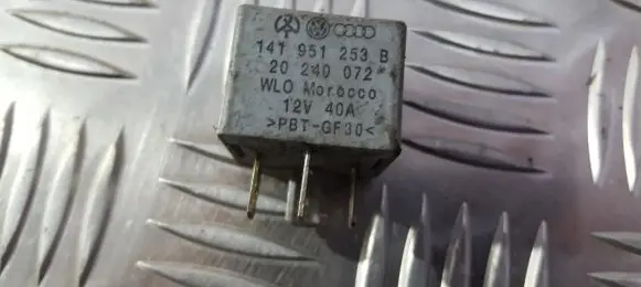 Volkswagen Golf IV Other relay 141951253b 20240072