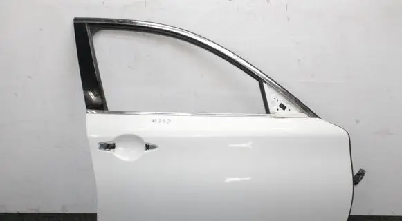 Infiniti M Y51 Front door QAA