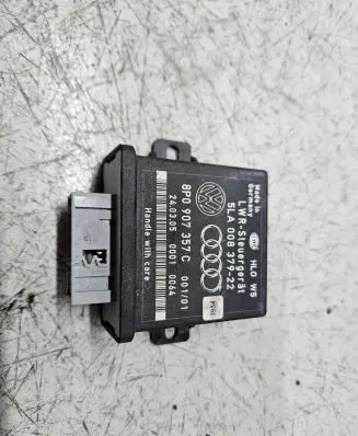 Audi A6 S6 C6 4F Light module LCM 8P0907357C 5LA00837922