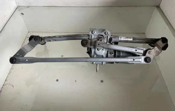 Volkswagen Touran II Front wiper linkage and motor 1T1955023A 3397021378