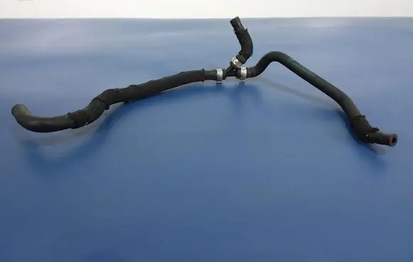 BMW X7 G07 Engine coolant pipe/hose 7536480