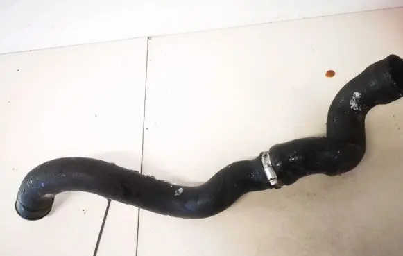 Audi A4 S4 B5 8D Intercooler hose/pipe 8d0145844a