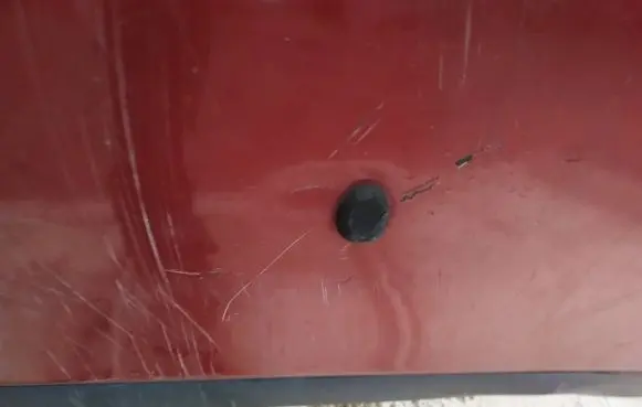 Windshield washer spray nozzle