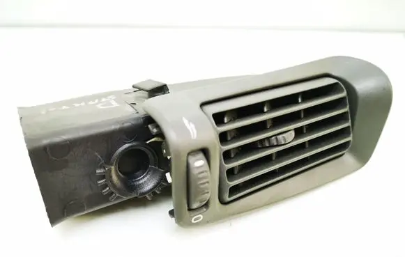 Rear air vent grill