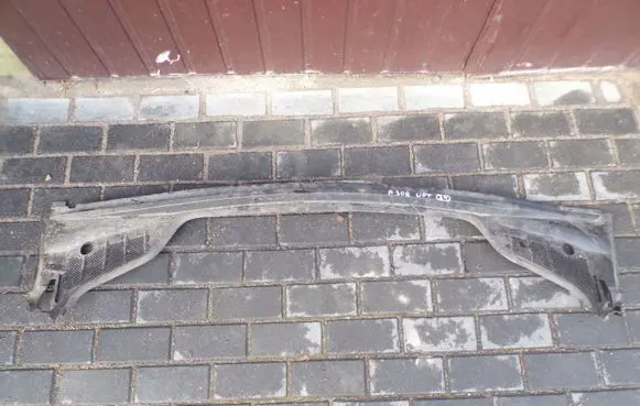 Peugeot 308 Wiper trim 9673257380