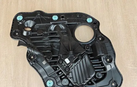 BMW 4 G22 G23 G24 G26 Front door electric window regulator 7499227