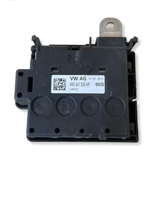 Porsche Cayenne (9Y0 9Y3) Current control relay 4M0941824AR