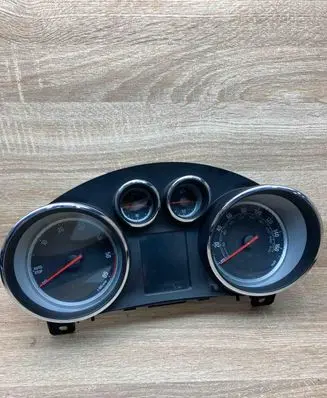 Opel Astra J Speedometer (instrument cluster) 13442458 769317420U AF7F