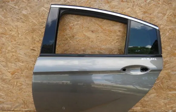 Opel Insignia B Rear door