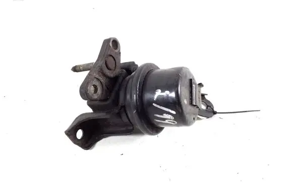 Toyota RAV 4 (XA20) Engine mount bracket 12305-28060