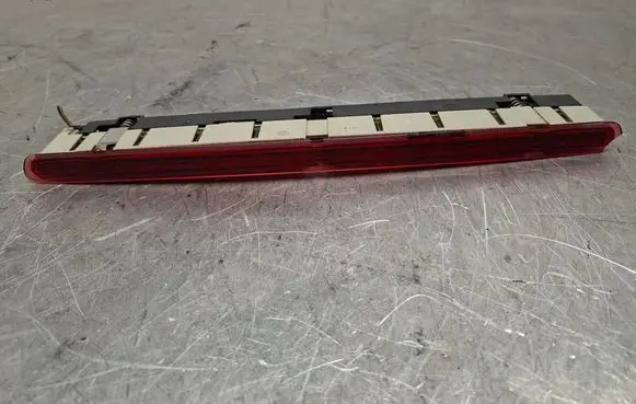 Audi A3 S3 8P Third/center stoplight 8P0945097