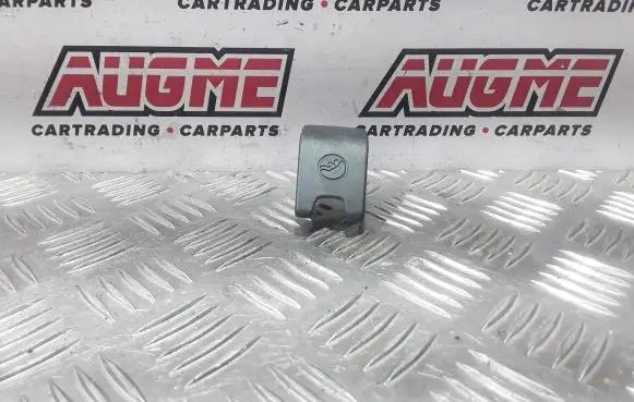 Audi A3 S3 8V ISOFIX cover 8V0887187 1092453X