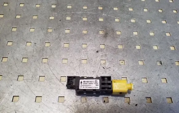 Audi A8 S8 D3 4E Airbag deployment crash/impact sensor 4B0959643E