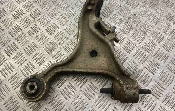 Volvo V70 Front lower control arm/wishbone 9492108