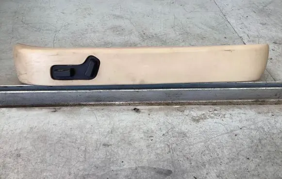 Peugeot 607 Front door seat control surround trim 9647618077 MP4674 NDG09
