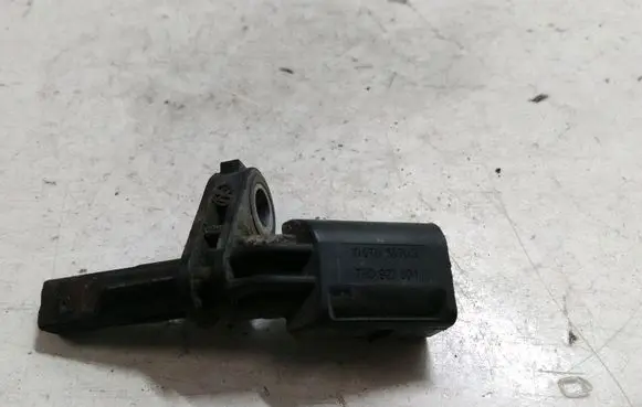 Volkswagen Golf VI ABS brake wheel speed sensor 7H0927804