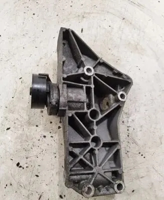 Volkswagen Golf V Engine mounting bracket 036260885