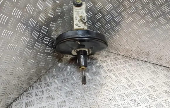 Renault Megane II Brake booster 8200453735