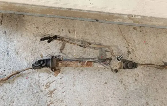 Toyota Yaris Steering rack
