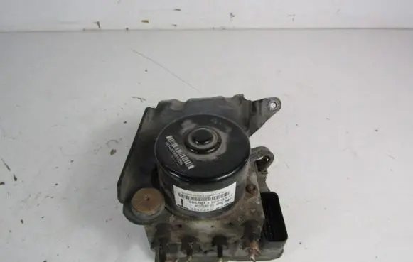 Volvo S70 V70 V70 XC ABS Pump 9472102