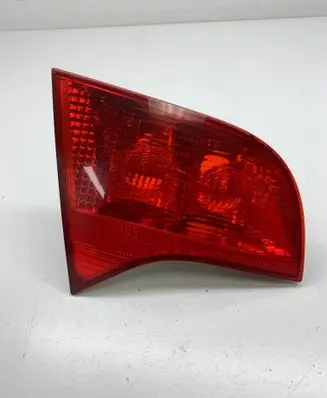 Audi A4 S4 B7 8E 8H Tailgate rear/tail lights 8E9945093 484501 ULO749001
