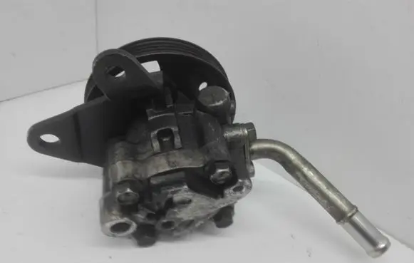 Nissan Navara Power steering pump
