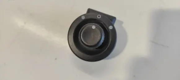 Wing mirror switch