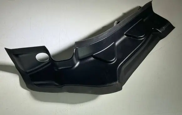 BMW X5 G05 Rear/tail light trim molding 5A5B4A3