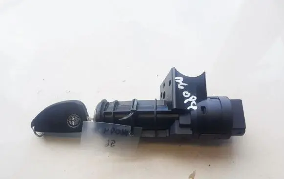 Alfa Romeo 156 Ignition lock 05521B365