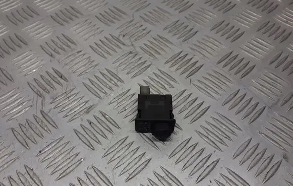 Nissan Almera Tino Light switch