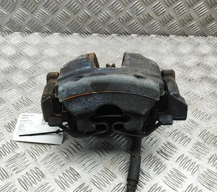 Volvo V60 Front brake caliper 31665740