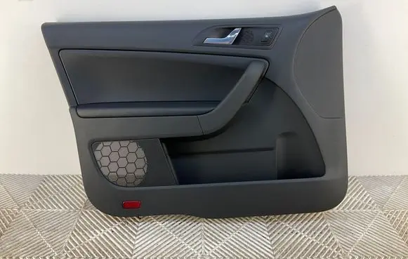 Skoda Yeti (5L) Front door card panel trim 5L1867011