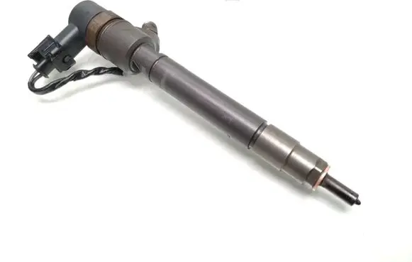 Volvo V70 Fuel injector 30777526 0445110298