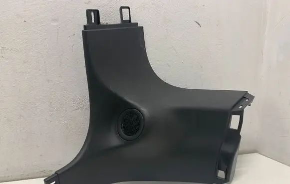 (C) pillar trim