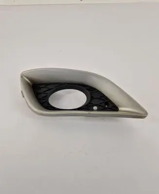Mercedes-Benz R W251 Front fog light trim/grill A2518852023